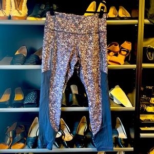 New! Never worn! Athleta Rainier Printed Mesh Tight